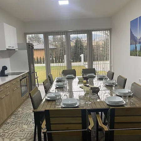 Sugarfame- 瑟尔尼察