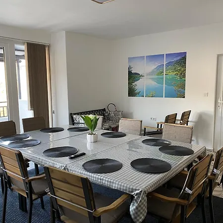 Sugarfame- 招待所