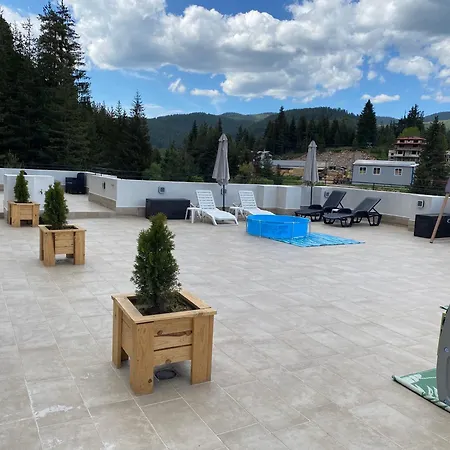 Sugarfame- 瑟尔尼察