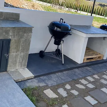 招待所 Sugarfame- 瑟尔尼察