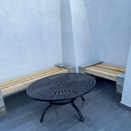 招待所 Sugarfame-