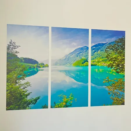 Sugarfame- 招待所 瑟尔尼察