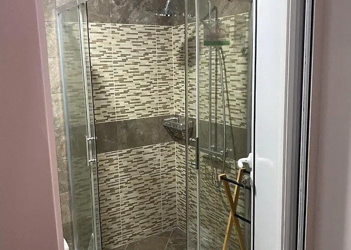 Sugarfame- 3* Szarnica