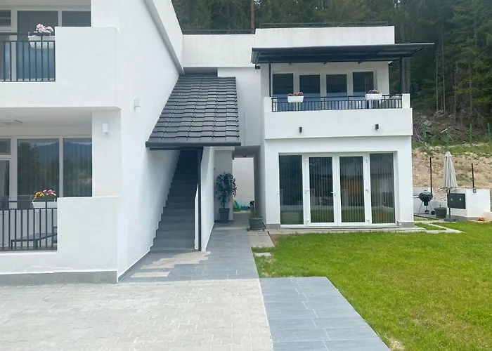 Sugarfame- 3* Szarnica